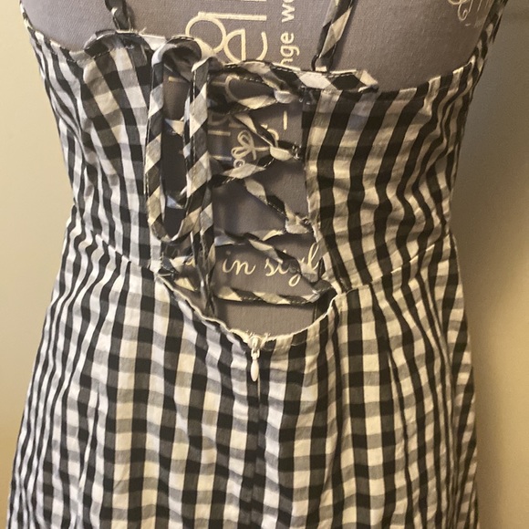 🌈Black & White spaghetti strap checkered plaid summer dress size medium🌈 - Picture 7 of 9